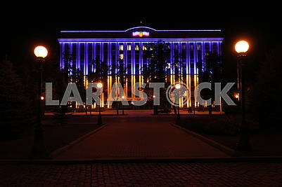 Здание Днепропетровской обладминистрации	ночью