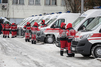 Новые машины скорой помощи для киевлян