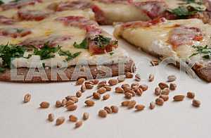 ПИЦЦА ДИЕТИЧЕСКАЯ С САЛЯМИ