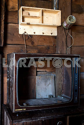 Корпус старого телевизора