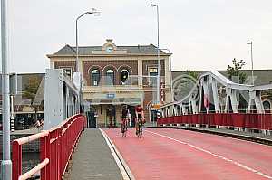 Вокзал и разводной мост города Мидделбург