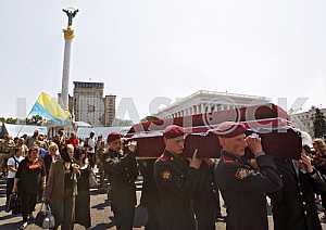 Прощание с бойцами Айдара в Киеве