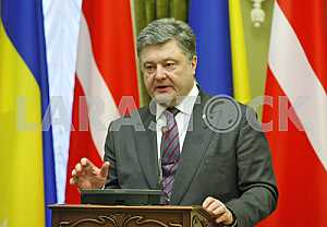 Петр Порошенко