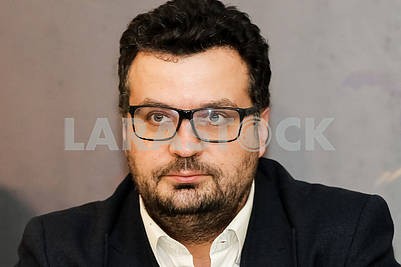 Председатель Государственного агентства Украины по вопросам кино Филипп Ильенко во время допремьерного показа фильма "Киборги"