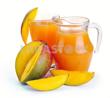 Сок манго и фрукты