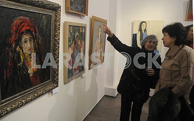 Всеукраинская выставка женского портрета