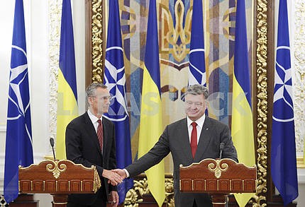 Генеральный секретарь НАТО Йенс Столтенберг посетил Украину