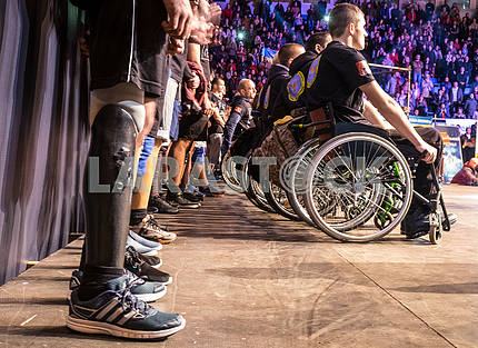 Инвалиды бойцы АТО на соревнованиях по кроссфиту
