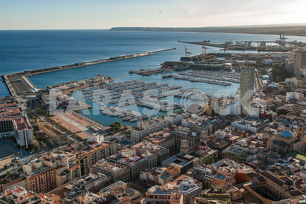 Alicante harbor — Image 19721