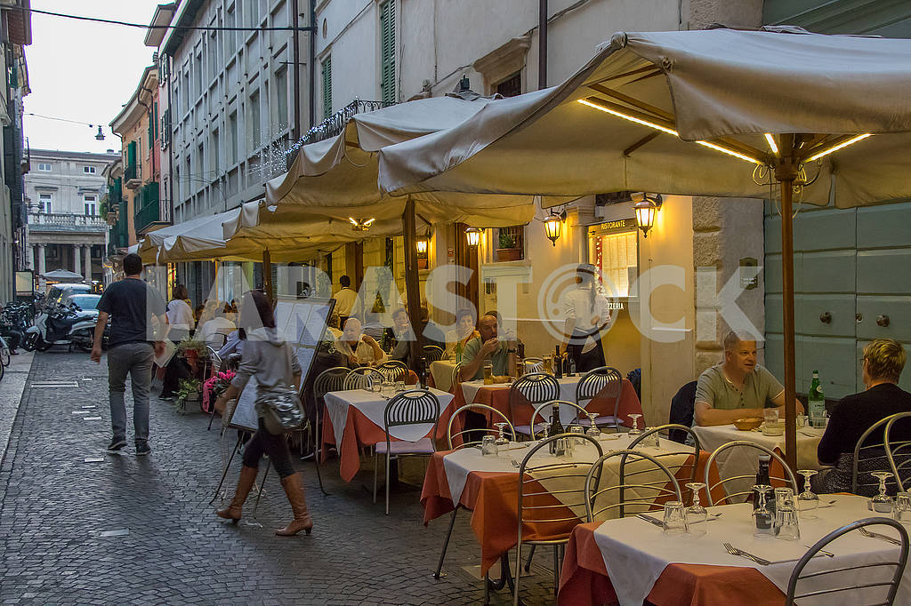 Cafe in Verona — Image 67056