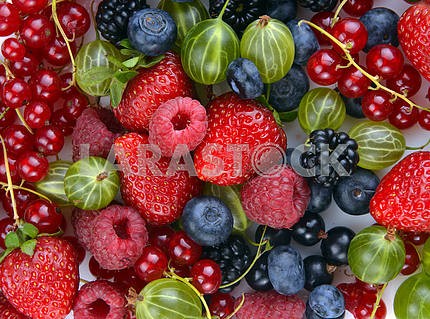 Different fresh berries