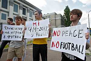 Rally near the Russian embassy in Kiev
