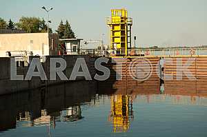 Шлюзы  Днепрогэса в Запорожье.