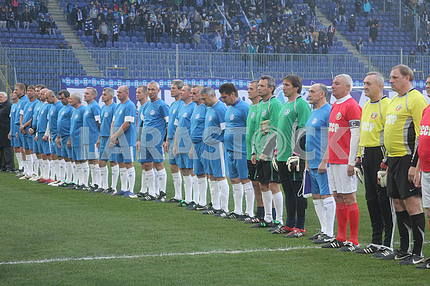 Match veterans of the Dnieper and the USSR team