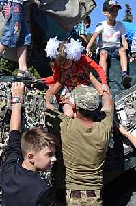 Children on the APC at the bottom of Slavyansk
