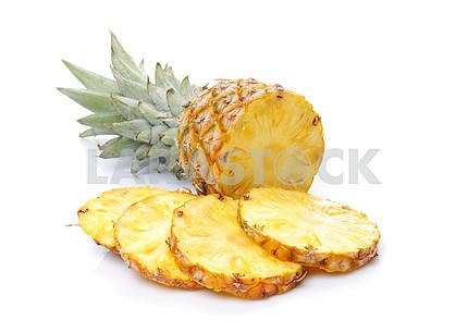 Pineapple and its slices 