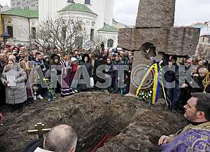 Похороны Георгия Гонгадзе в Киеве.