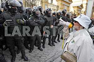 The protest at the Presidential Administration in Kiev