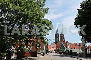 Sag under the weight of the famous love Tumski Bridge, Wroclaw, Poland