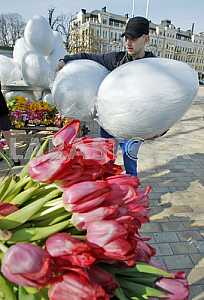 Preparations for the festival of Easter eggs in Kiev.