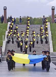 Парад военных лицеев в Киеве