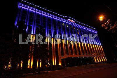 Здание Днепропетровской обладминистрации	ночью							