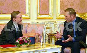 Ponomariov, Ruslan O. and RџSЂRμR · Röhr