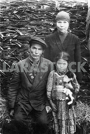 Hero of patriotic war with his family.