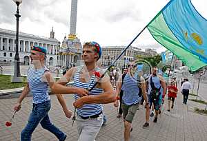 Celebrating Airborne Forces Day in Kiev