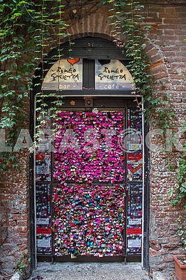 Door in Romeo and Juliet Cafe