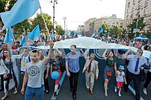 Day of Crimean Tatar flag in Kiev