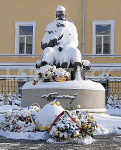 Monument to Mykhailo Hrushevsky