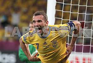 Andriy Shevchenko scored a goal rejoices