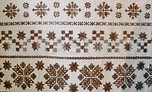 The exhibition Masterpieces of Ukrainian folk embroidery in Kiev