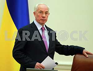 Николай Азаров на заседании Кабмина
