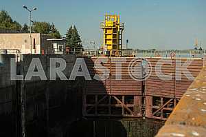 Шлюзы  Днепрогэса в Запорожье.