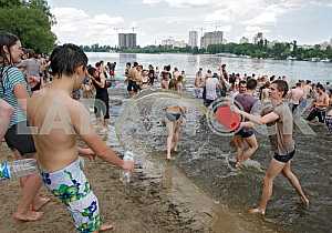 Water battle in Hydropark in Kiev