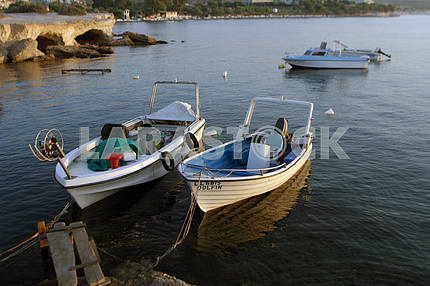 Моторные лодки рыбаков