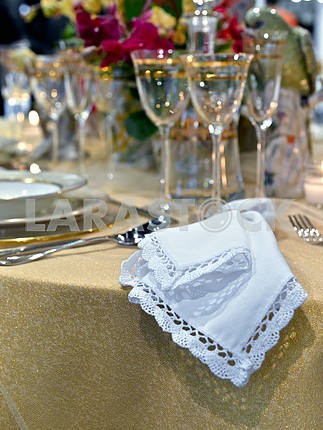 Luxury holiday place (table) setting