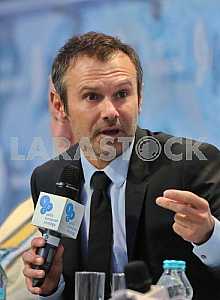 Svyatoslav Vakarchuk