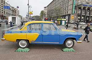 Volga car on the Maidan in Kiev