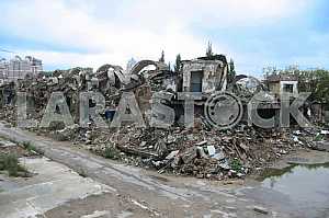 Destroyed building Sennoy market