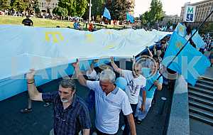 Day of Crimean Tatar flag in Kiev