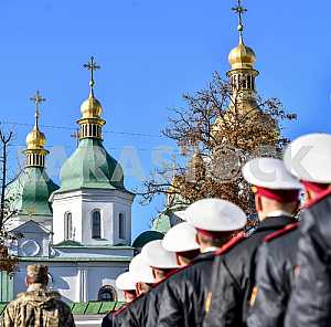 Курсанты лицея им. Богуна на Софийской площади