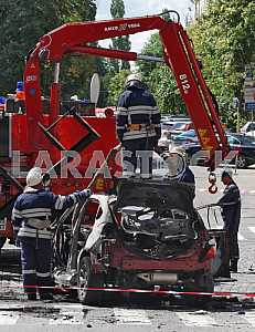 Взорванный автомобиль в котором находился Павел Шеремет