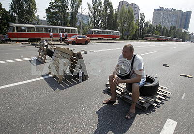 Protesters on the Kharkov highway