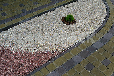 Path with multicolored gravel
