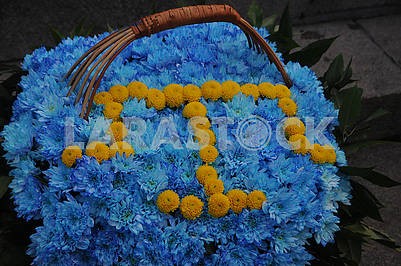 Flowers in the shape of the Crimean Tatar flag