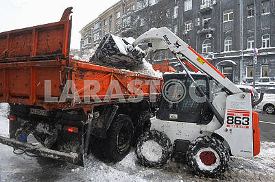 Снегоочистительная техника в Киеве