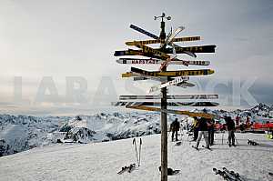 Post-directional pointer in the Austrian Alps.